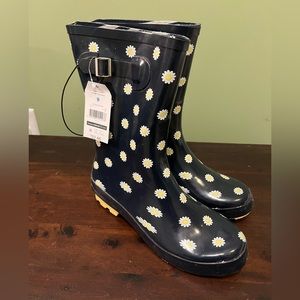White Daisy Rain boots size 9